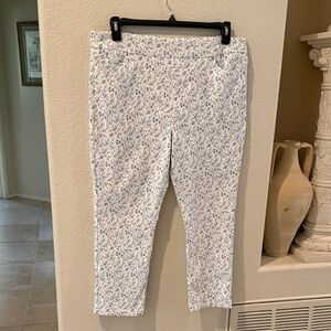 Mario Serrani White Pants with Blue Floral Waist Trim